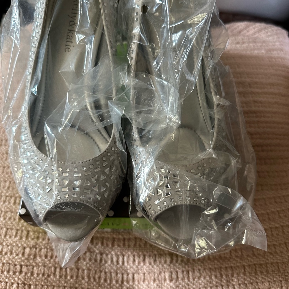 Kelly & Katie Silver Peep-Toe Heels